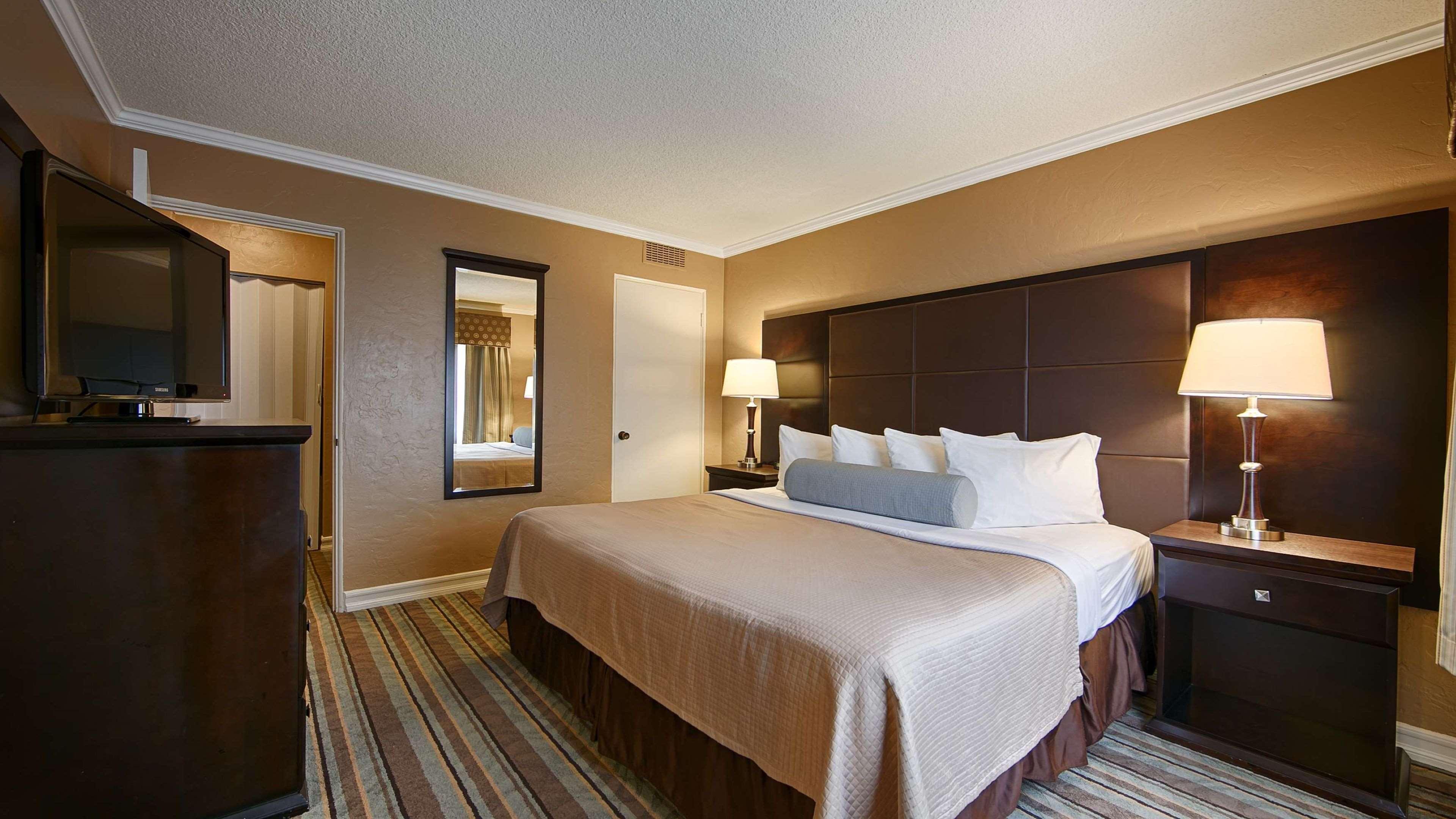 Best Western Carmel'S Town House Lodge מראה חיצוני תמונה