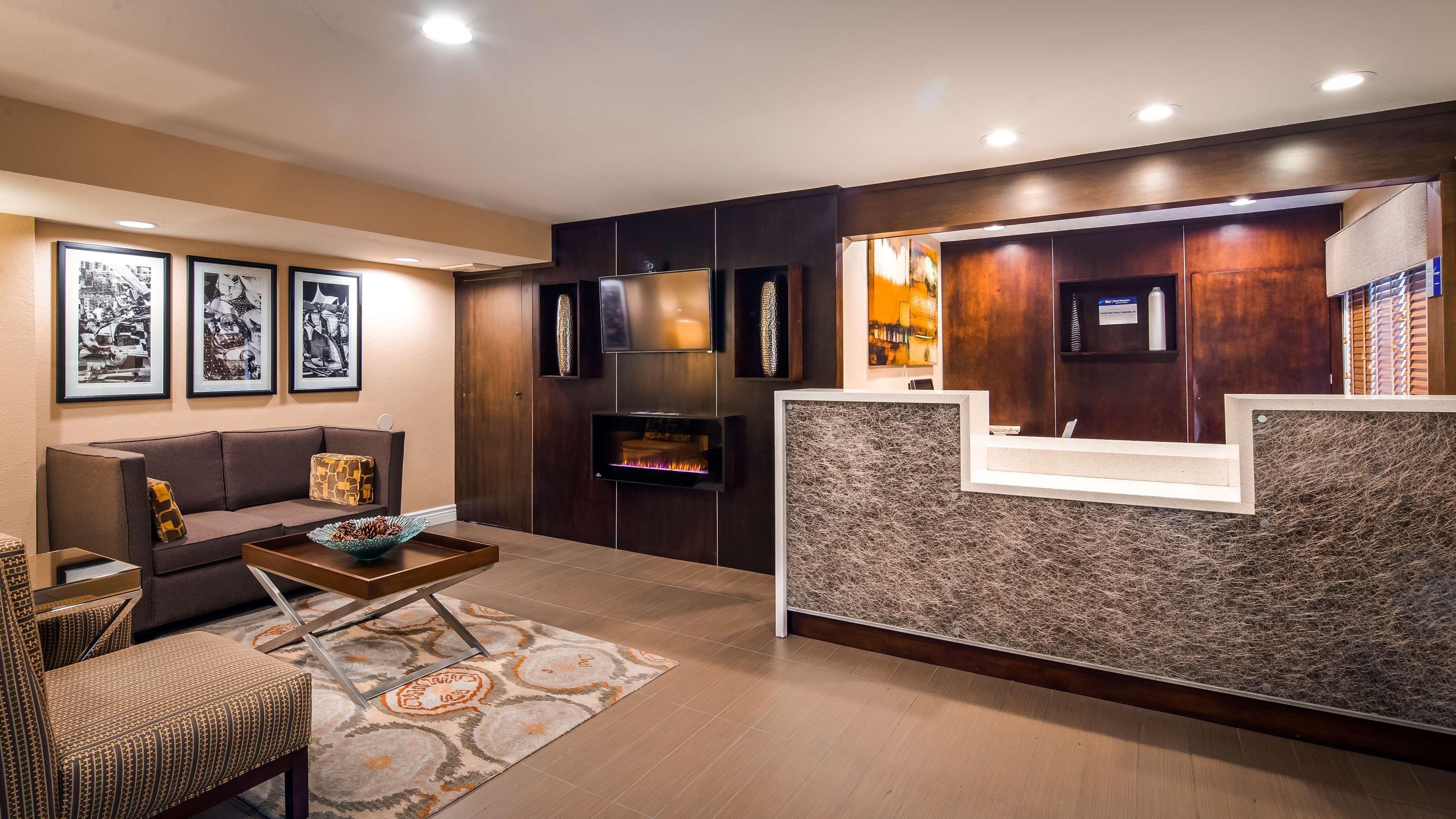 Best Western Carmel'S Town House Lodge מראה חיצוני תמונה