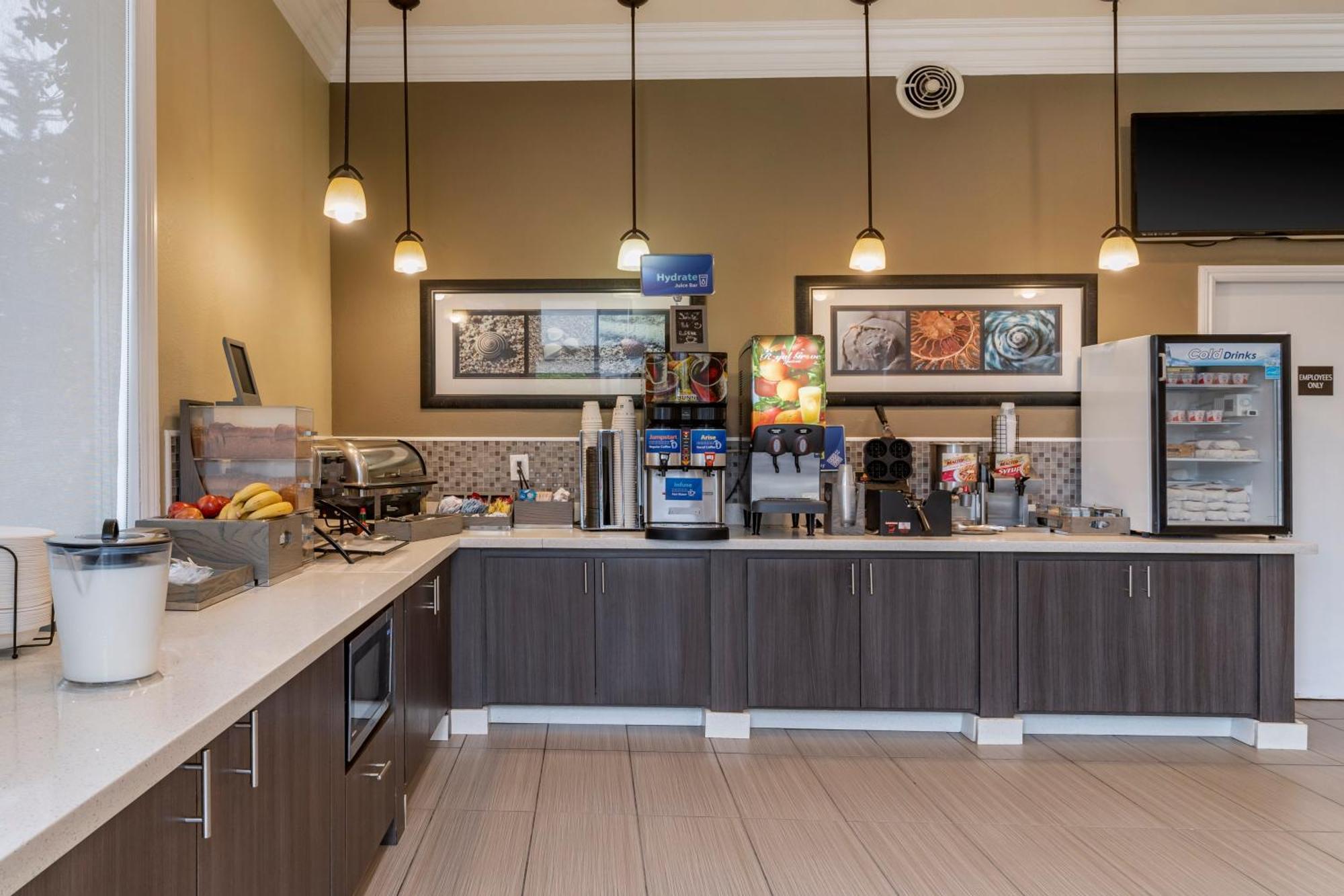 Best Western Carmel'S Town House Lodge מראה חיצוני תמונה